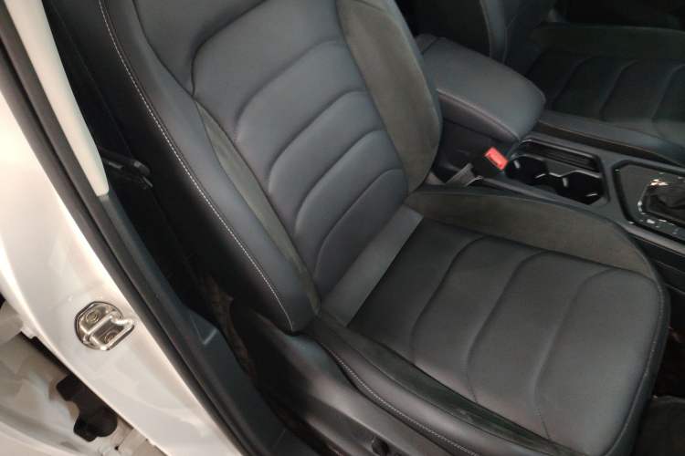 Used Volkswagen Tiguan L 2020 330TSI Automatic Two-Wheel Drive Panoramic Comfort Edition China VI Standard