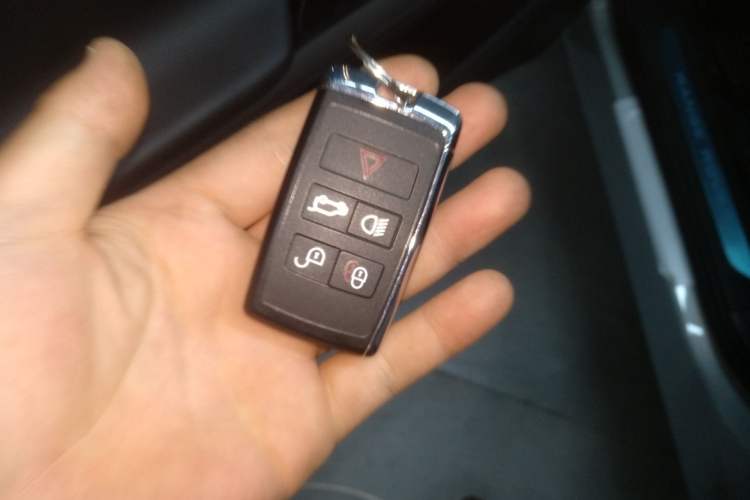 Used Land Rover Range Rover Evoque 2022 Aurora L 249 PS R-Dynamic Collins Antique Bronze Special Edition
