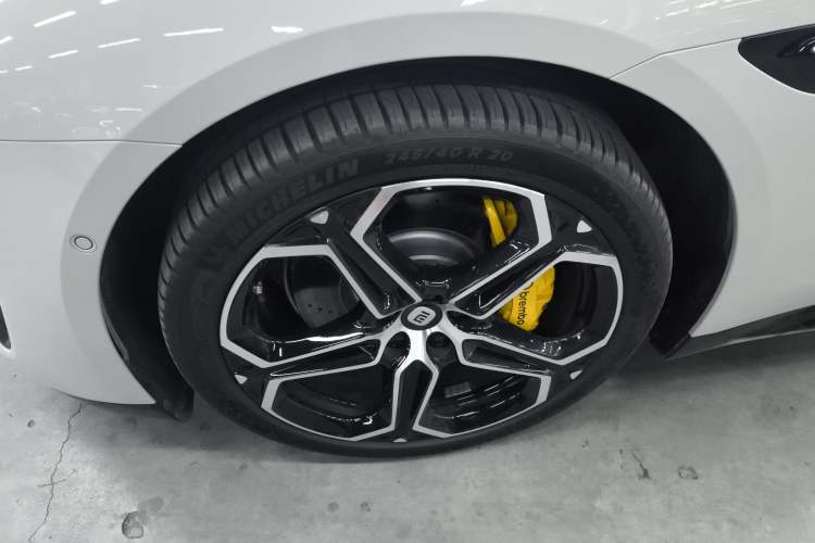 Used  SU7 2024 Rear-Drive Long-Range Intelligent Driving Version
