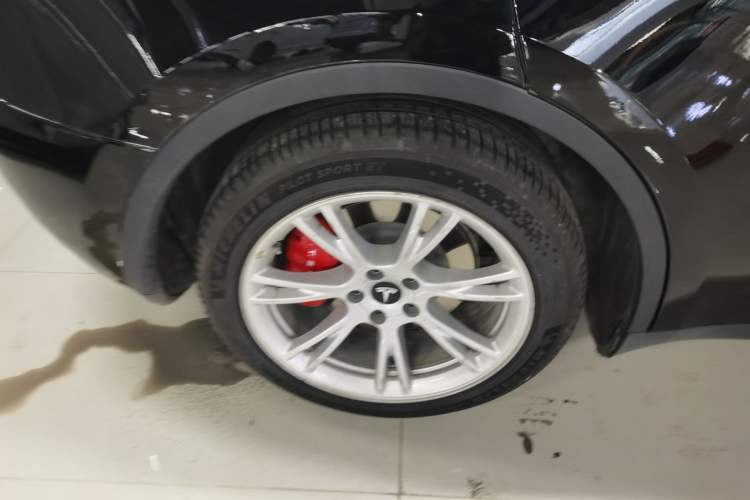 Used Tesla Model Y 2022 Rear-Wheel-Drive Version

