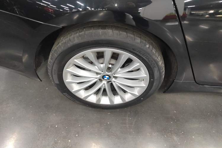 Used BMW 5 Series 2022 Second Facelift 525Li Luxury Package
