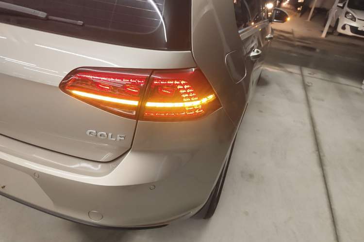 Used Volkswagen Golf 2015 1.6L Automatic Comfort Model
