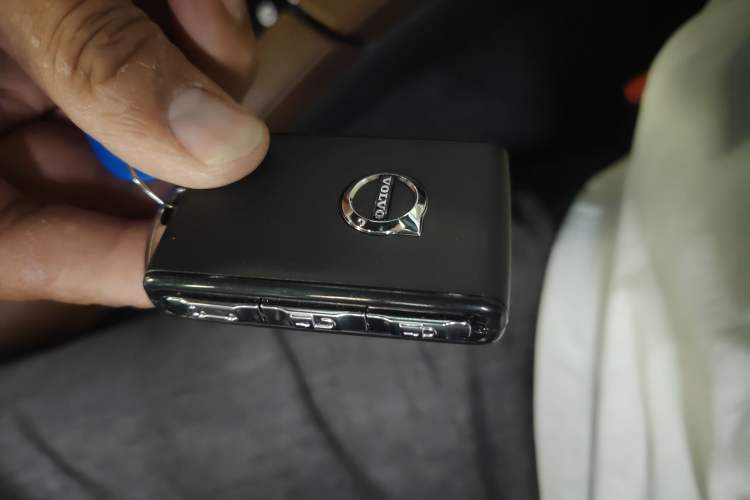 Used Volvo S90 2024 B5 Zhiyi Luxury Edition
