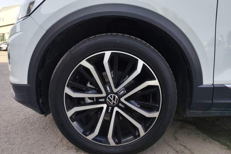 Used Volkswagen T-ROC 2021 Revised Version 280TSI DSG Two-Wheel Drive Comfort & Smart Connectivity Edition
