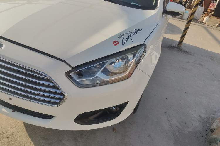 Used Ford Escort 2017 Happiness Edition 1.5L Automatic Fashion Version
