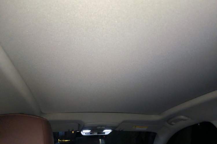 Used Buick Envision 2018 28T Four-Wheel Drive Luxury Model
