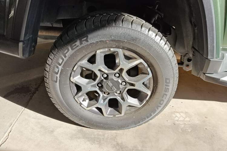 Used  BJ40 2020 2.0T Automatic Four-Wheel Drive Tribute Edition 2020 Xieke Version
