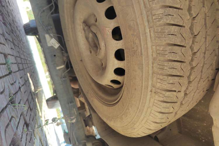 Used Ford Transit 2019 2.0T Gasoline Multi-Purpose Commercial Vehicle Short Wheelbase Low Roof 6-Seater China VI Standard