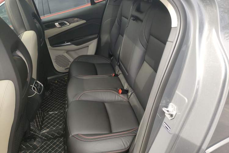 Used Lynk & Co 02 2019 High-Energy Edition 2.0T Automatic Two-Wheel Drive Zhaoban Model China VI Standard
