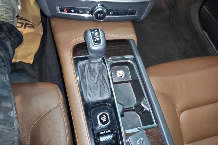 Used Volvo S90 2017 T4 Zhiyuan Edition