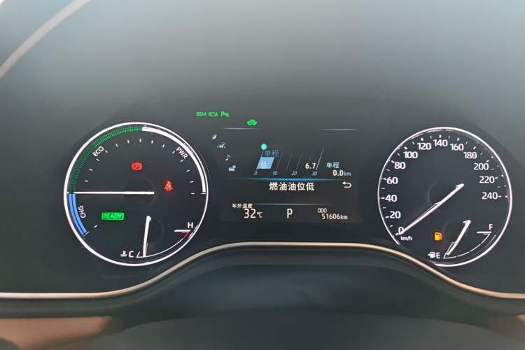 Used Toyota Avalon 2019 Dual-Engine 2.5L Limited Flagship Edition China VI Standard