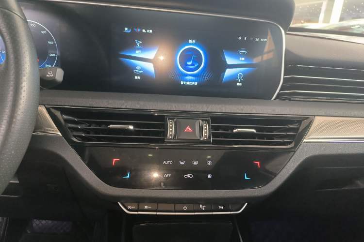 Used Hongqi HS5 2022 Revised Version 2.0T Smart Connect Flagship Edition