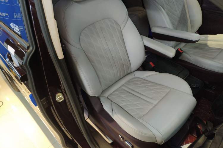 Used Buick GL8 2022 Avenir Aivia Six-Seat Deluxe Edition