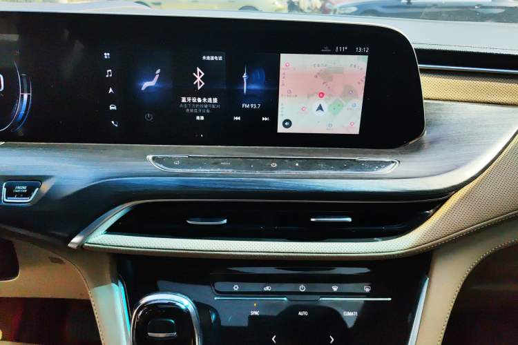 Used Buick GL8 2021 ES Landtrek 653T Luxury Model