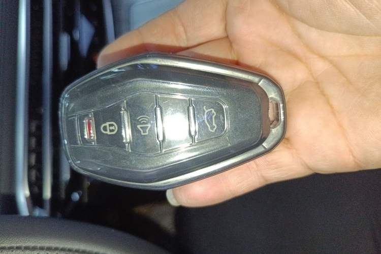 Used JETOUR X70 PLUS 2023 1.5T DCT Brave PLUS 5-Seater
