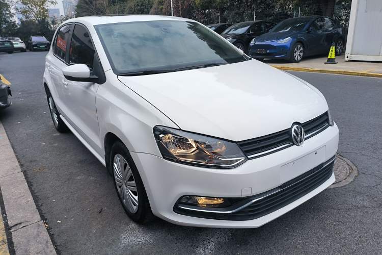 Used Volkswagen Polo 2016 1.6L Automatic Comfort Model