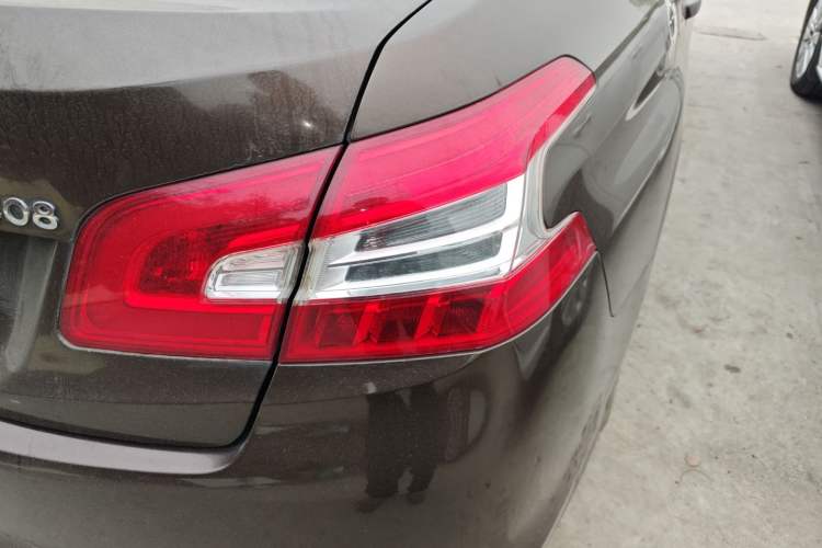 Used Peugeot 408 2014 1.8L Automatic Leading Edition