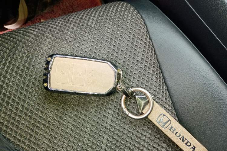 Used Honda Jade 2017 1.8L automatic Comfort version 5 seats
