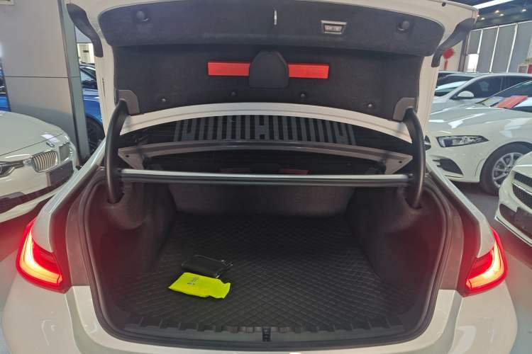 Used BMW 3 Series 2024 325Li M Sport Package
