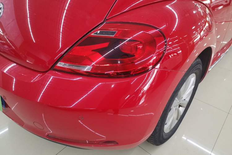 Used Volkswagen Beetle 2015 180TSI model
