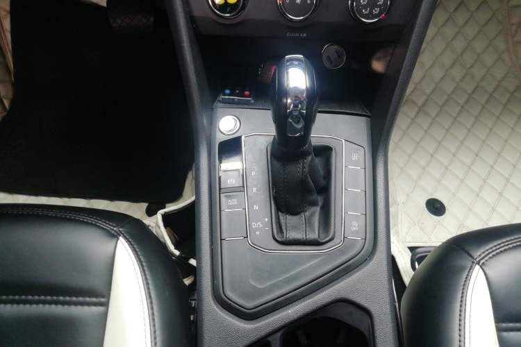 Used Volkswagen Tharu 2021 280TSI Two-Wheel Drive Trend Edition
