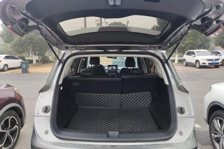 Used Baojun 530 2018 1.5T Manual Elite Version China V