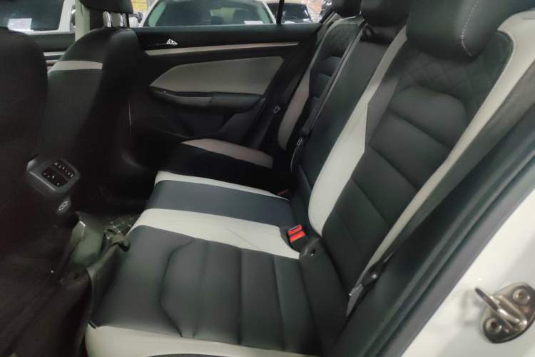 Used Volkswagen Bora 2023 300TSI DSG Prestige Edition
