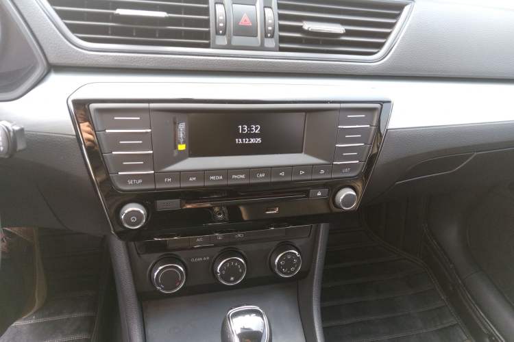 Used Skoda Superb 2016 TSI280 DSG Advanced Edition
