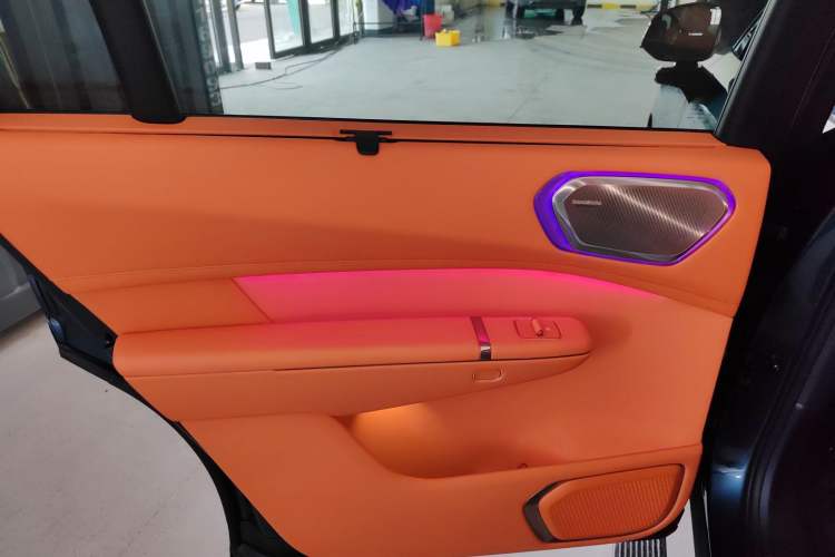 Used Lynk & Co 900 2025 2.0T Ultra
