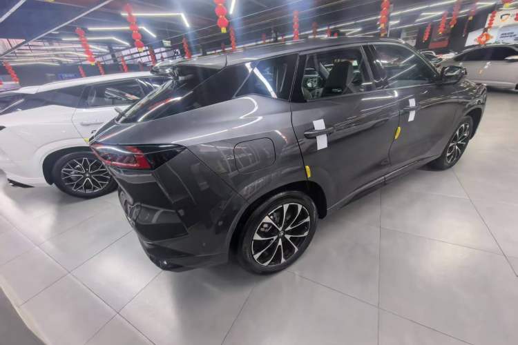 Used Changan UNI-Z New Energy 2024 Blue Whale Smart Electric iDD 125km Excellence Model
