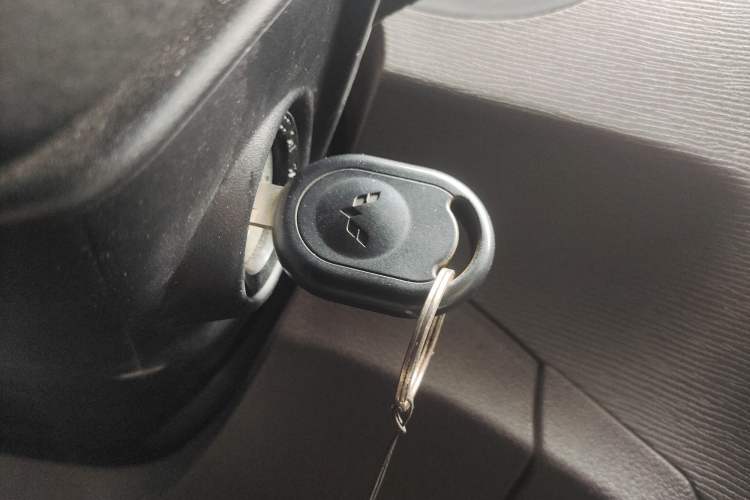 Used Wuling Hongguang 2015 1.2L S Base Model China V Standard
