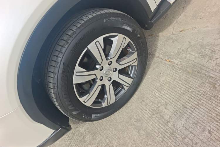 Used GAC Trumpchi GS7 2017 320T Two-Wheel-Drive Luxury Smart Connectivity Model