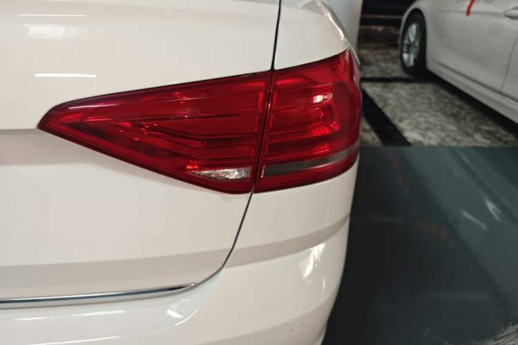 Used Volkswagen Lavida 2017 1.6L Automatic Comfort Edition