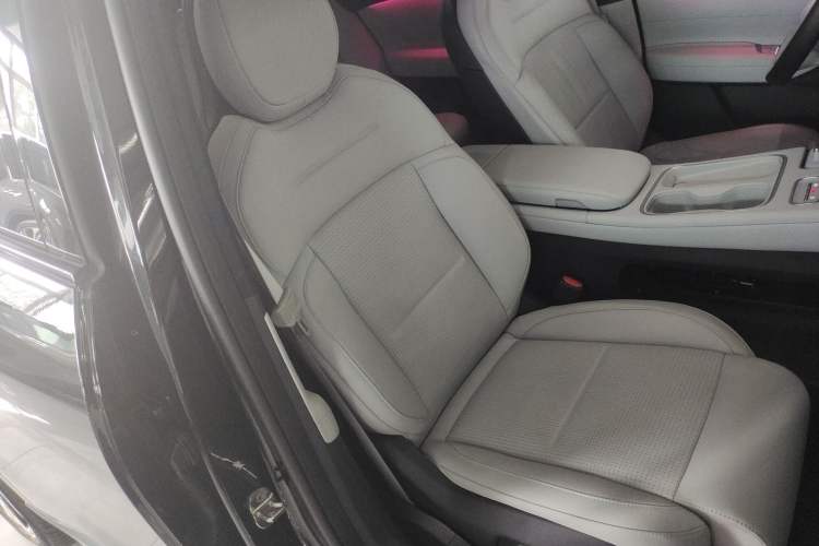 Used Nio ES6 2023 75 kWh
