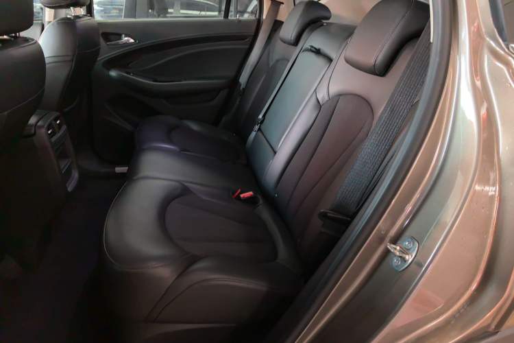 Used Buick Envision 2018 20T Two-Wheel-Drive Leading Model
