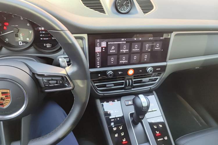 Used Porsche Macan 2022 Macan 2.0T