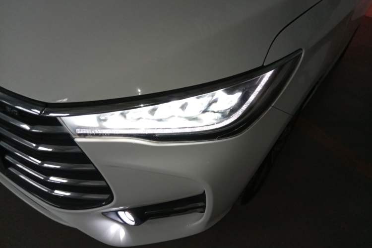 Used BYD Song MAX 2019 1.5T Automatic Smart Connect Ruiyi Sunroof Version 6 Seats Emission Standard China V
