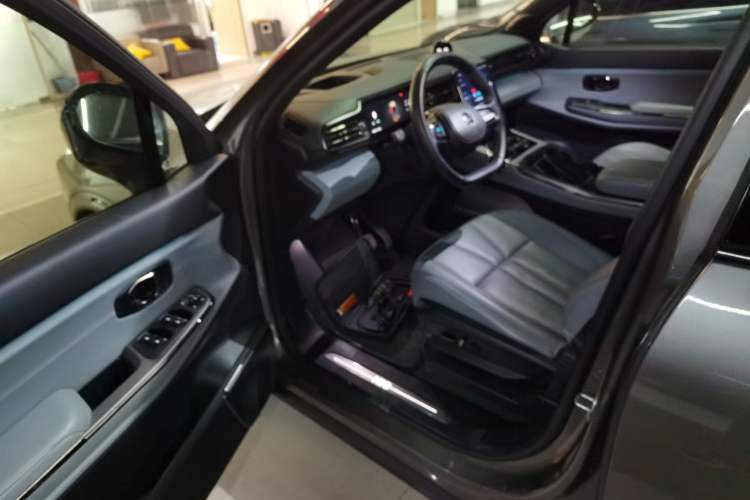 Used Nio ES8 2020 580 km Range Signature Edition Six-Seater Version
