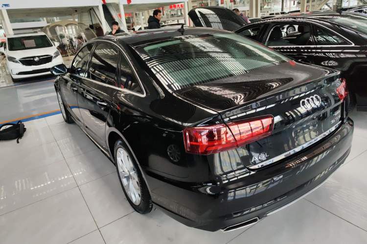 Used Audi A6L 2018 30th Anniversary Edition 35 TFSI Fashion Model
