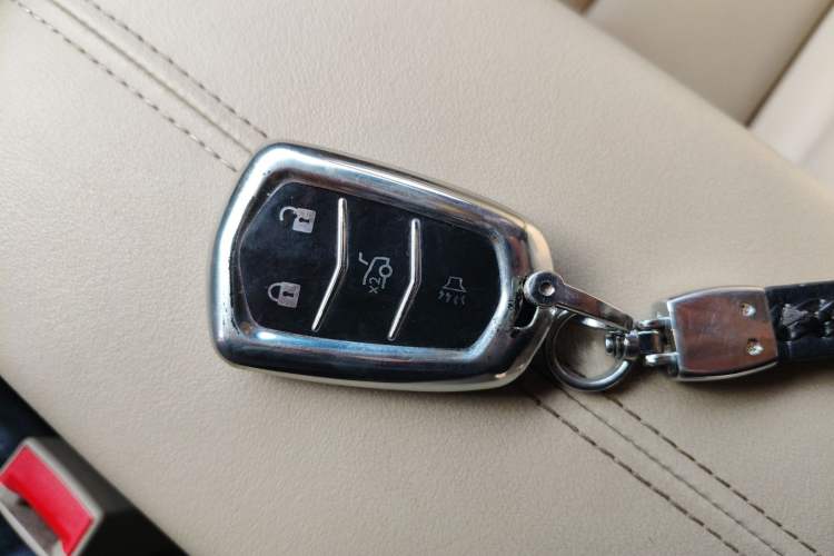 Used Cadillac XTS 2015 28T Comfort Model