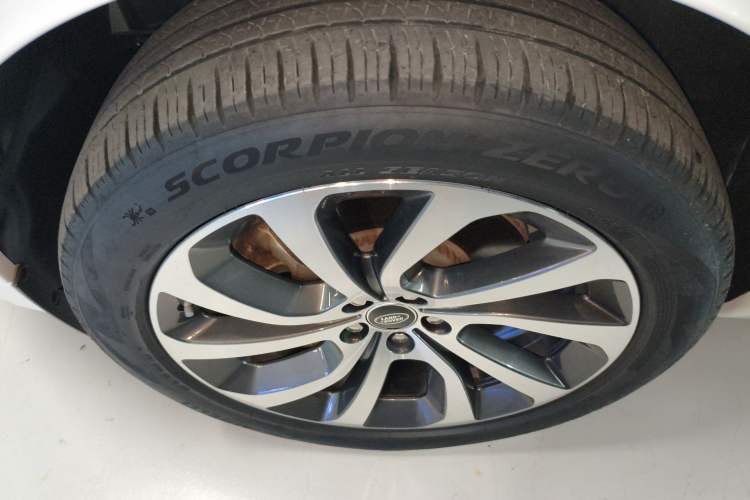 Used Land Rover Discovery Sport 2020 249 PS R-Dynamic Performance Edition
