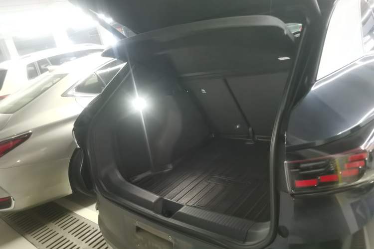 Used Volkswagen ID.4 CROZZ 2021 Long-Range Lite PRO Two-Wheel Drive Version