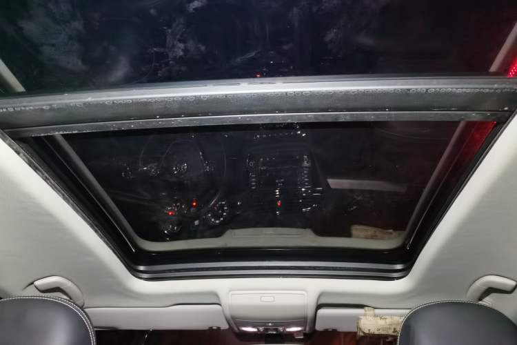 Used Volkswagen Tiguan L 2017 330TSI Automatic Two-Wheel Drive Luxury Edition