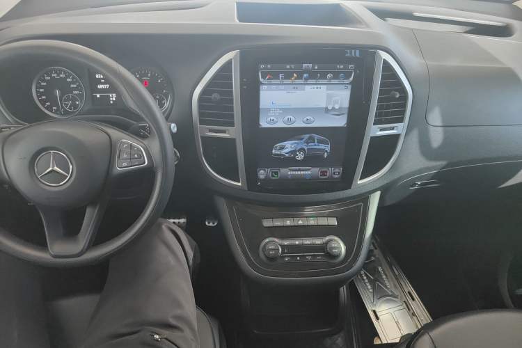 Used Mercedes-Benz Vito 2021 2.0T Elite Version 7 Seats