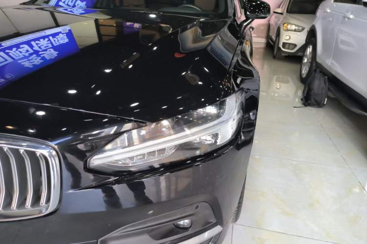 Used Volvo S90 2021 B5 Zhiyi Luxury Edition
