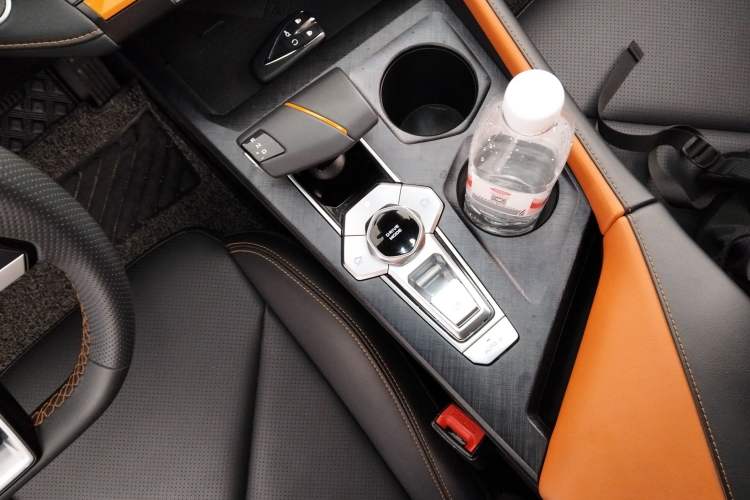 Used Changan UNI-V 2022 1.5T Prestige Version
