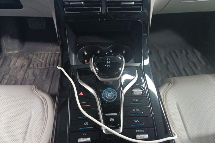 Used BYD Qin PLUS 2024 HONOR Edition DM-i 55KM Leading Model
