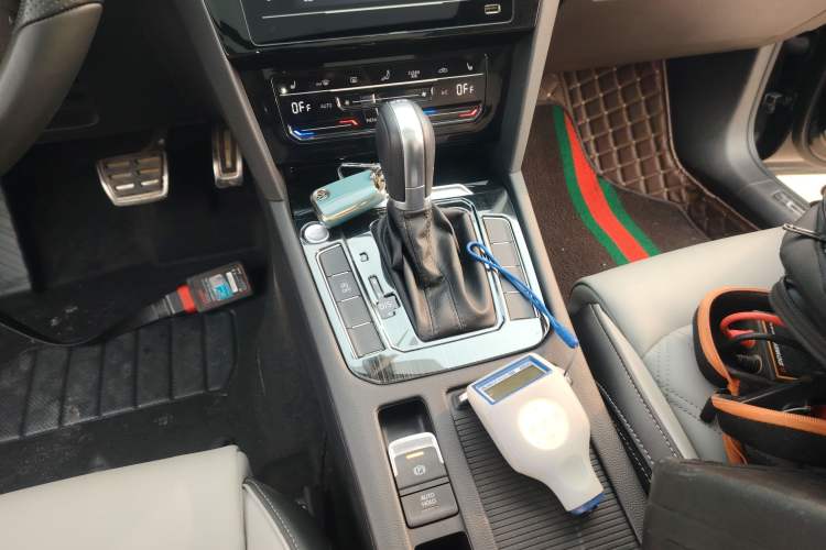 Used Volkswagen Magotan 2025 Zhongxiang Model 280TSI DSG Luxury Version
