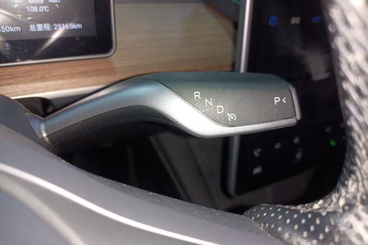 Used Tesla Model Y 2022 Rear-Wheel-Drive Version
