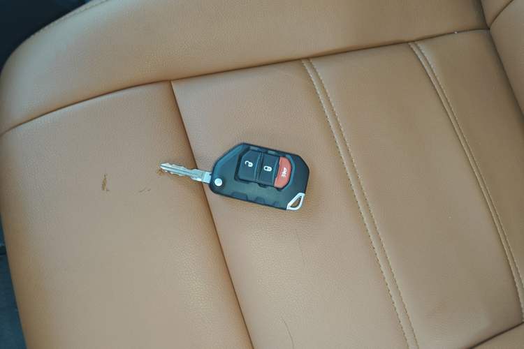 Used  Compass 2014 Revised Version 2.0L Two-Wheel Drive Entry-Level Edition
